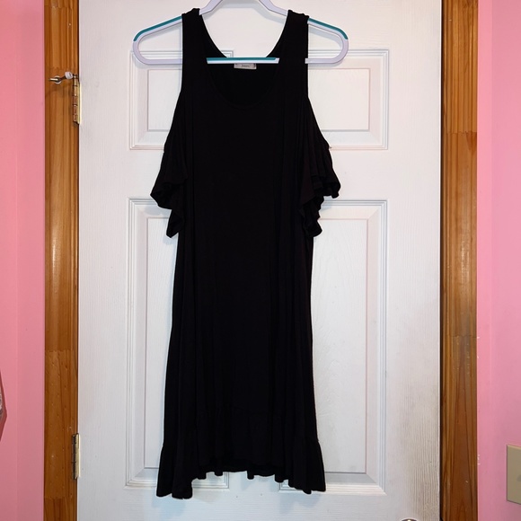 Jodifl Cold Shoulder Black Dress - Picture 3 of 6